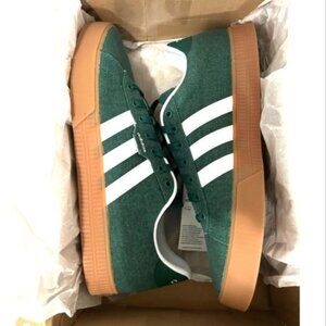 New Men’s Adidas Daily 3.0 size 12-Collegiate Green/white/Gum